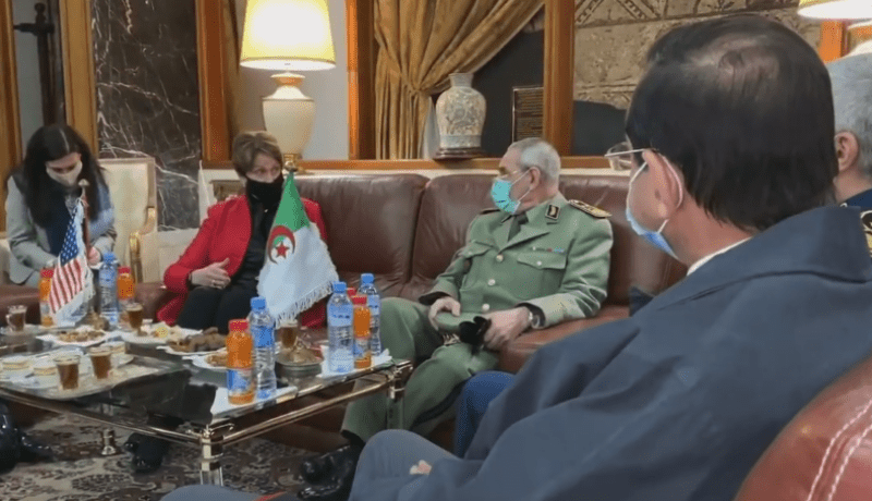 وصول وفد أمريكي رفيع المستوى يترأسهم وزيرة القوات الجوية إلى الجزائر