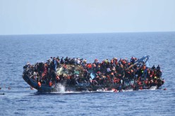 إنقاذ 1300 مهاجر وانتشال 16 جثة في مياه المتوسط خلال 48 ساعة