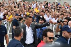 بالفيديو.. رونالدو  يحتفل بإنضمامه للسيدة العجوز ويغني “يوفي.. يوفي..”