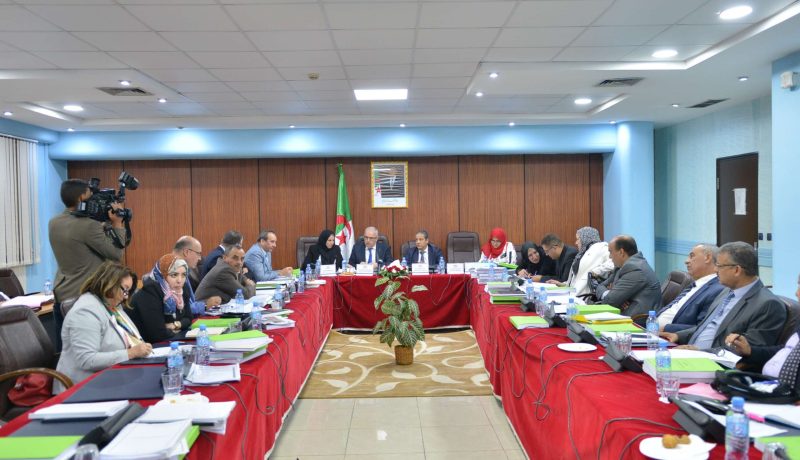 لجنة المالية والميزانية بالبرلمان تستمع غدا لمسؤولي هيئات وطنية