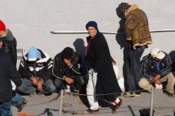 أهالي الحراقة المفقودين يطالبون بغلق الحدود الجزائرية التونسية