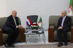 يوسفي يدعو المؤسسات الكرواتية للقدوم والاستثمار في الجزائر