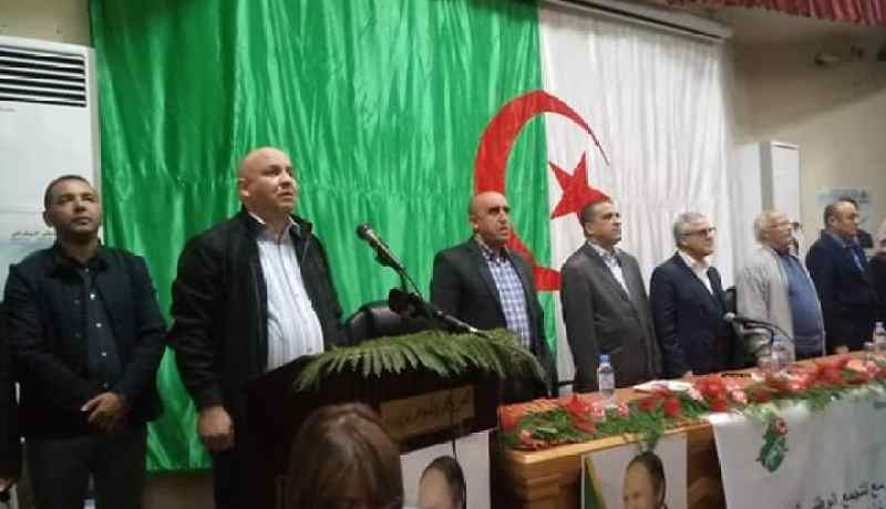 بالصور.. الأرندي يناشد بوتفليقة للترشح لعهدة أخرى حفاظا على الإستقرار