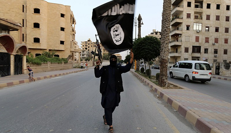 داعش يفتي بنزع الأعضاء من الأسـرى الأحياء لإنقاذ مقاتليه