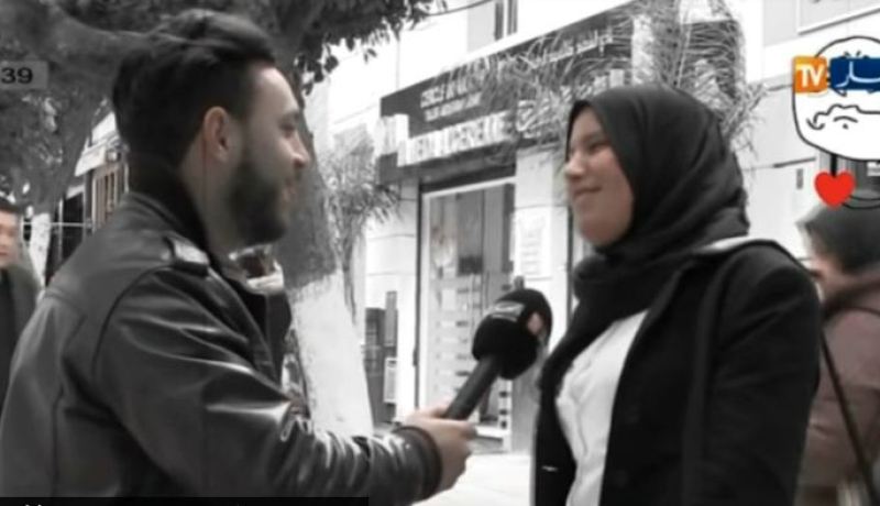 بالفيديو..قالت له أحبك على المباشر