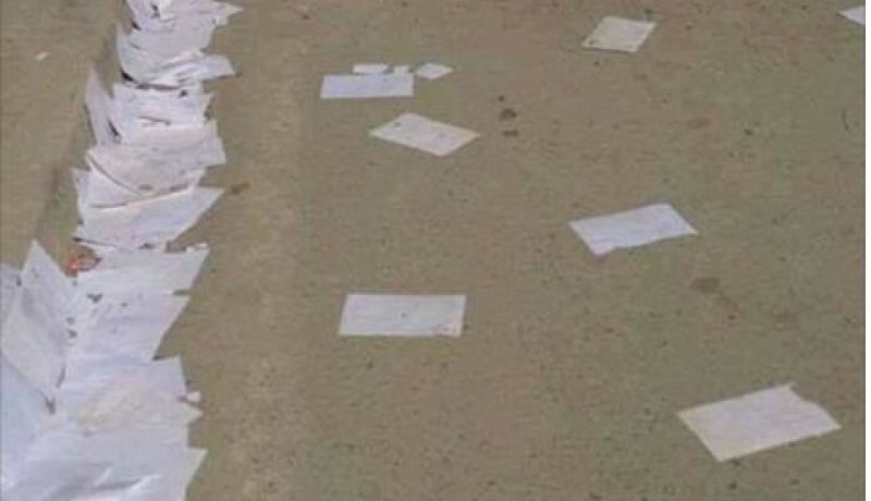 بالفيديو و الصور.. مناوشات في مركز اقتراع بالوادي وتخريب آخر في البويرة