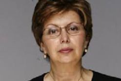 وزيرة الثقافة تعرب عن حزنها العميق لرحيل الصحفي بلقاسم بن عبد الله عن الساحة الثقافية