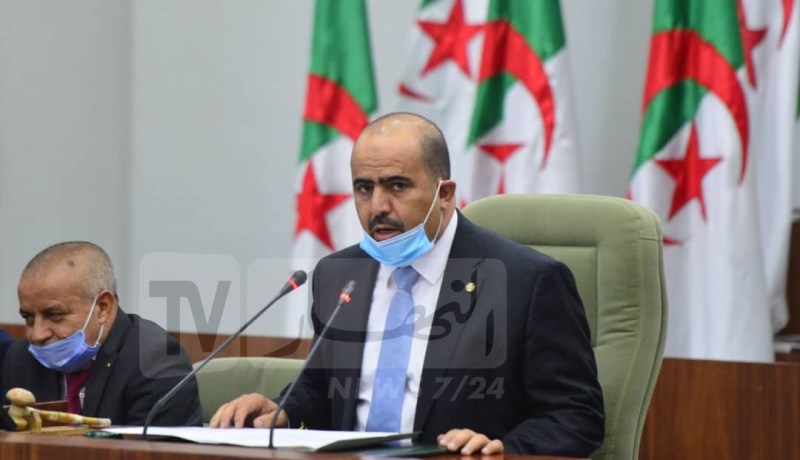 شنين: أزمة السيولة مفتعلة.. وأطراف تريد صدع الثقة بين الشعب والحكومة