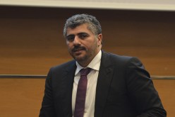 بن عمر يشجّع الاستثمار