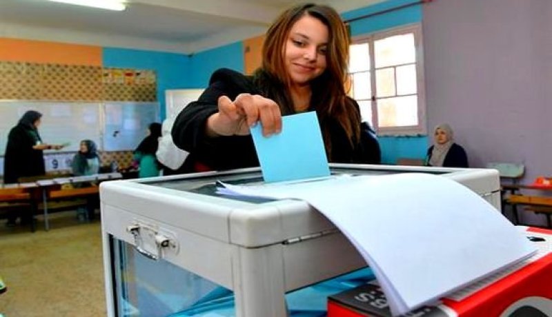 3 شخصيات تحدّد مواعيد إيداع ملفات ترشّحها لرئاسيات 12 ديسمبر