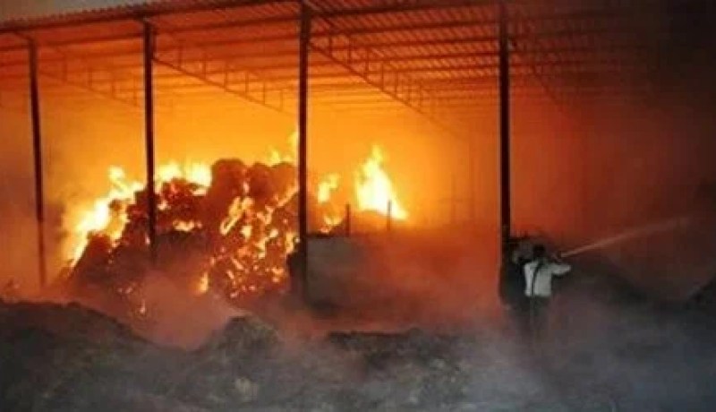 حريق على مستوى وحدة طلاء في المنطقة الصناعية لوادي السمار