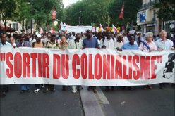 مشاركة مثيرة للجدل لوحدات 13 بلدا افريقيا في عرض العيد الوطني الفرنسي