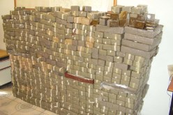 شرطة ندرومة تحجز 5 قناطير كيف بعد مطاردة سيارة فخمة بتلمسان