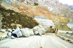 انهيار عدد من صخور الدعم على مستوى رصيف جزيرة الماعز بسكيكدة