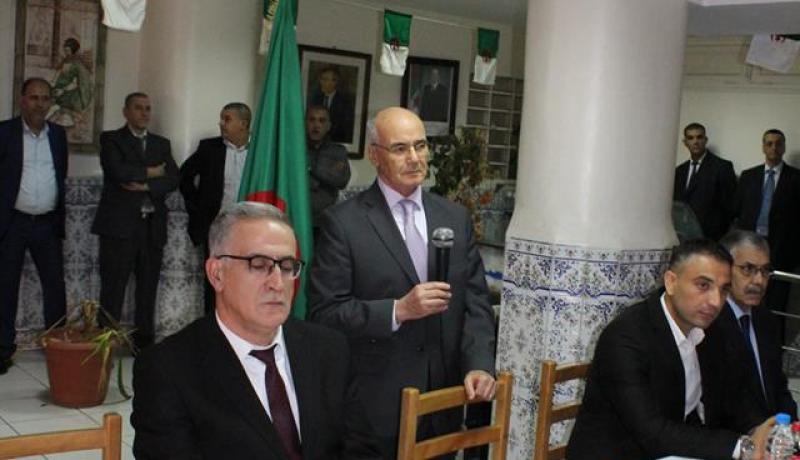 يوسفي يدعو موظفيه الى مواصلة مسيرة التطور