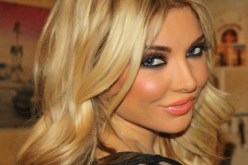 ميريام كلينيك تشهر سلاحها في وجه معجب