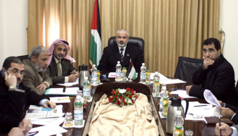 حكومة حماس تعلن حالة الطوارىء في كافة الاجهزة الامنية والصحية في غزة