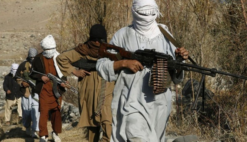 القضاء على 15 إرهابيا بينهم 3 زعماء في غارة جوية بشمال أفغانستان