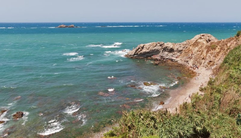 تيبازة: انتشال جثة غريق بالمنطقة الصخرية غير المحروسة لشاطئ الخليج ڨوراية