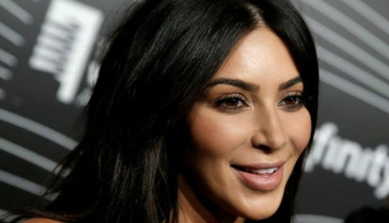 بعد انتقادها لترامب.. تفتيش طائرة كيم كارديشيان العائدة من كوستاريكا