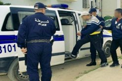 أمن الشلف يطيح بسارق الحقائب اليدوية والهواتف النقالة للموظفين