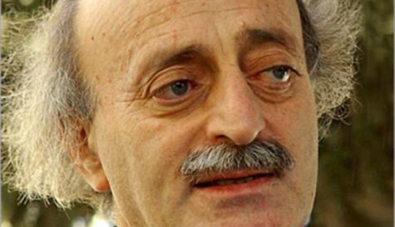 جنبلاط يرفض سحب وزرائه من الحكومة