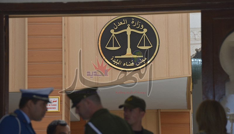 اتحاد العمال هو من أودع أمواله في بنك الخليفة