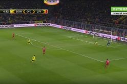 بالفيديو..حارس ليفربول يحرج هداف دورتموند