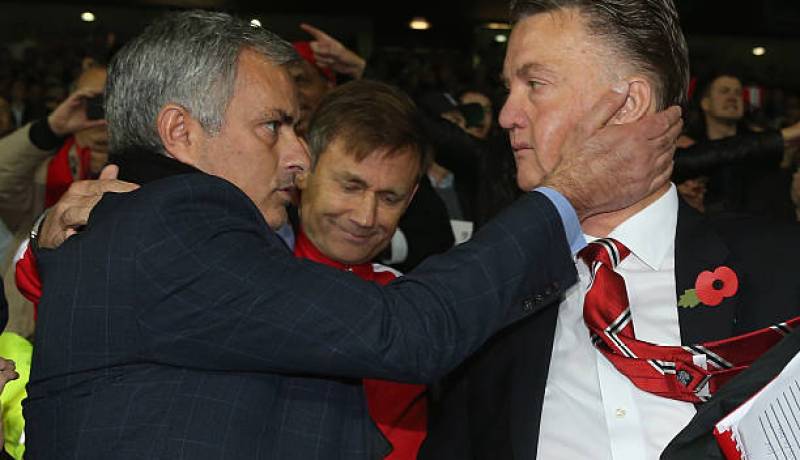 حرب التصريحات تندلع بين “مورينيو” و “فان غال”