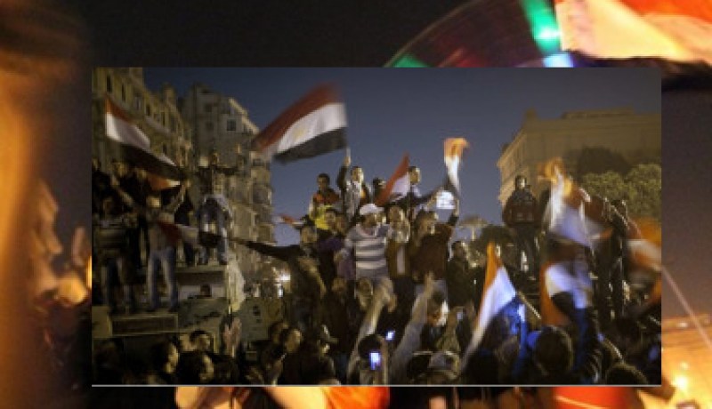 الصحف البريطانية تشبه رحيل مبارك بسقوط جدار برلين