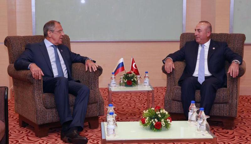 وزيرا خارجية روسيا وتركيا يلتقيان لمدة 45 دقيقة
