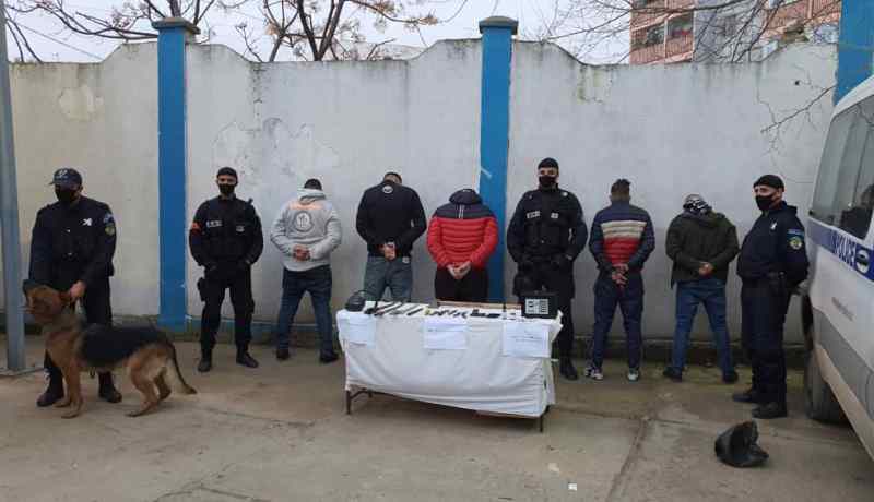 أمن المدية يوقف 5 أشخاص قاموا بزرع الرعب وسط السكان