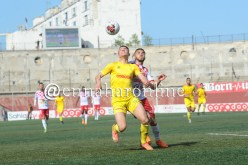 بالصور.. شوط أول بدون أهداف بين الشباب والشبيبة