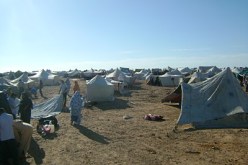 وفد من أصدقاء الشعب الصحراوي من فلورانسيا يزور مخيمات اللاجئين الصحراويين