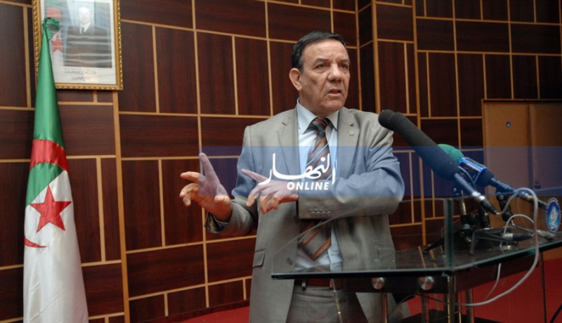 تواتي يدعو إلى حل كافة المجالس الشعبية المنتخبة