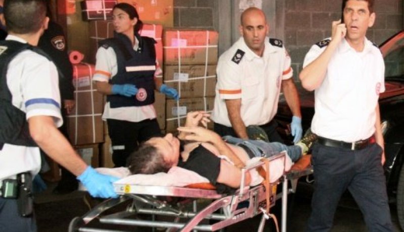 قتيلان اسرائيليان في عملية الطعن في تل ابيب