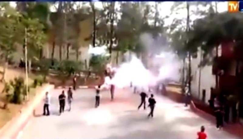 بالفيديو ألعاب نارية في المدارس الجزائرية وبن غبريط في سبات