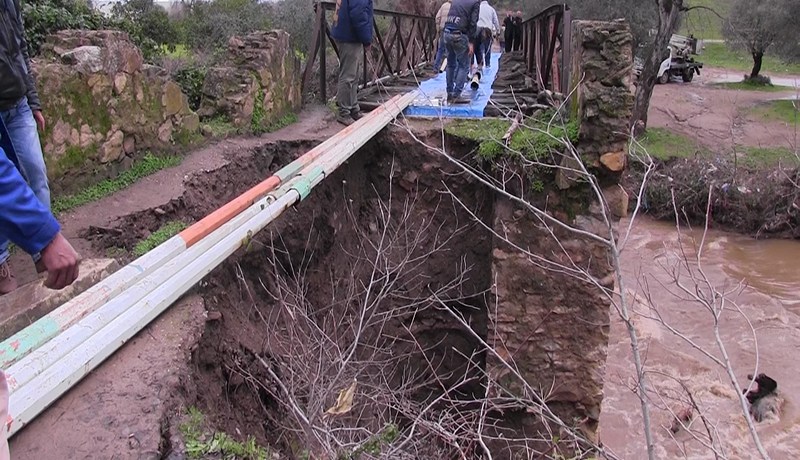 محفظة مدرسية تنقذ تلميذا من الموت بعد انهيار جسر في عزابة بسكيكدة