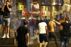 اعتقال 36 شخصا إثر اشتباكات مع مشجعي كرة القدم الانجليزية في فرنسا