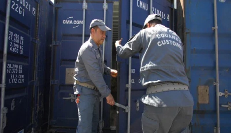 حجز 572 طنا من الأرز جراء التصريح الجمركي الكاذب في وهران