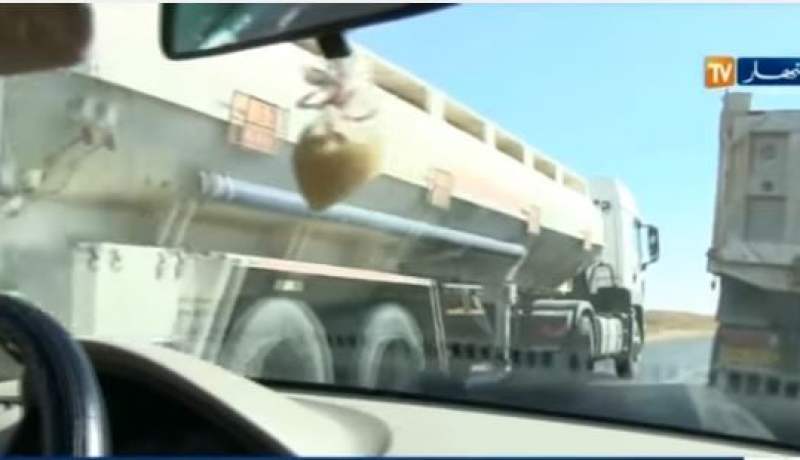 كاميرا النهار ترصد تهور سائقي الشاحنات الثقيلة عبر الطرقات