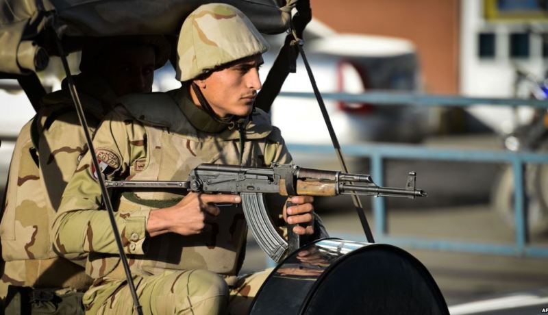 مقتل 3 مجندين مصريين إثر انفجار عبوة ناسفة في سيناء