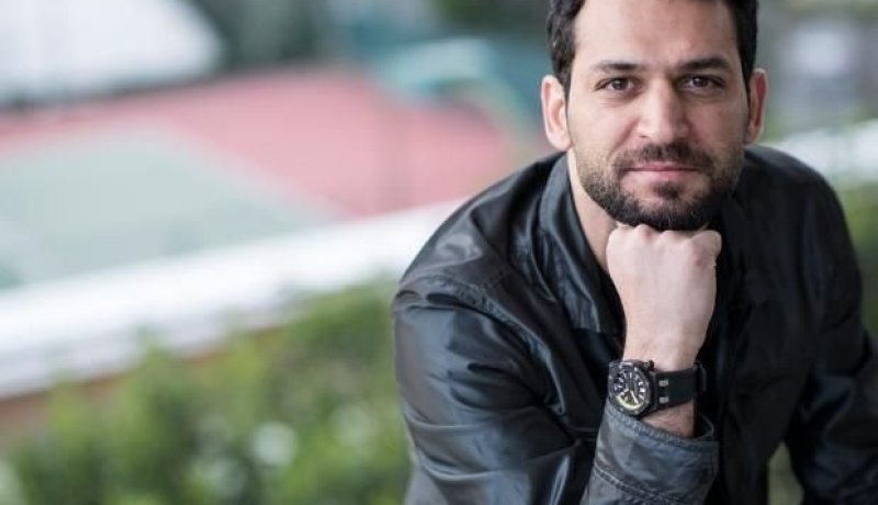 هل أفلس النجم التركي مراد يلدريم