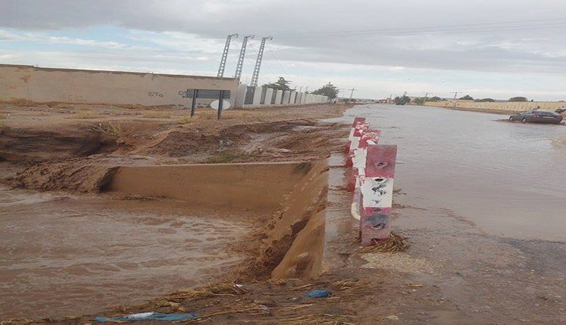 باتنة.. أمطار الصيف تغلق الطرقات وتغرق المنازل