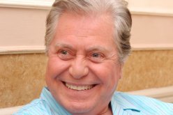 شاهد حسين فهمي بلوك رجل الكنتاكي