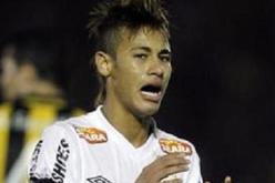 الاعتداء على نيمار خلال هزيمة سانتوس أمام بوليفار