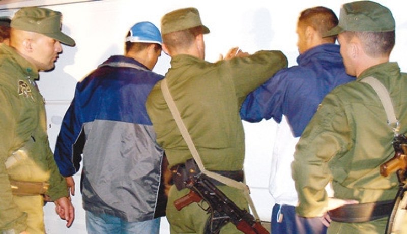 الدرك الوطني يفكك شبكة للمتاجرة بالأسلحة بالمسيلة