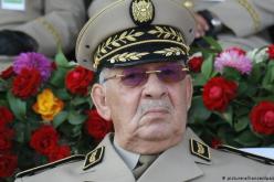 قايد صالح في زيارة عمل وتفتيش إلى الناحية العسكرية الرابعة بورقلة