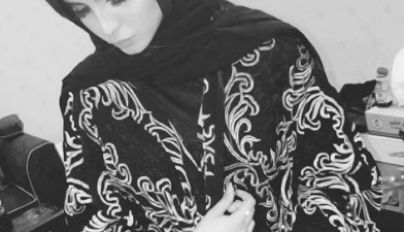 بالصّورة .. حلا التّرك ترتدي الحجاب بعد قضية الحضانة