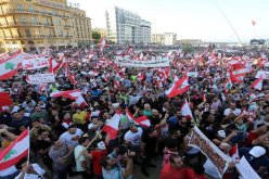 اقتحام وزارة البيئة قبل ساعات من انتهاء مهلة طلعت ريحتكم بلبنان